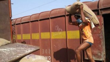 Government approves ex-gratia compensation for more than one lakh FCI employees in case of death due to COVID-19