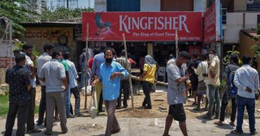 दिल्ली सरकार की नयी व्यवस्था , शराब  खरीदने के लिए मिलेगा ऑनलाइन टोकन