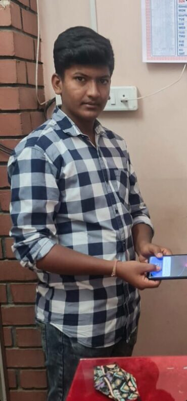 Youth taking selfie in moving train died body found in Srirangaptna river