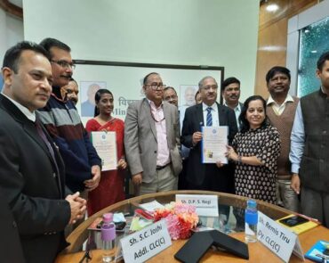 Tripartite Settlement of MOIL Signed