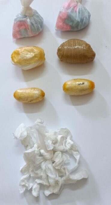 NCB busts drug racket gang,Nigerian national & three others held for drug peddling synthetic Drugs Seized