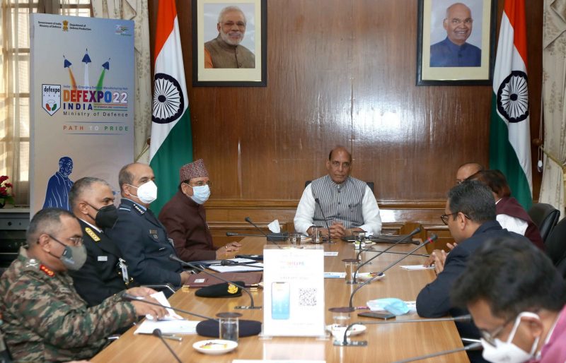 रक्षा मंत्री श्री राजनाथ सिंह ने   गुजरात के गांधीनगर में होने वाले DefExpo-2022 की तैयारियों की समीक्षा की
