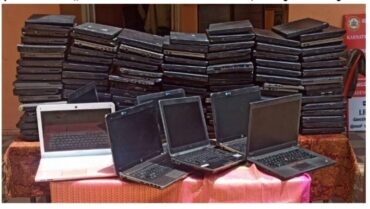 Four member laptop robbery gang arrested by Soladevanahalli police recovered 110 stolen laptops worth Rs.5 Lakhs Four member laptop robbery gang arrested by Soladevanahalli police recovered 110 stolen laptops worth Rs.5 Lakhs