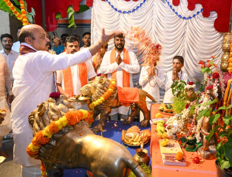 CM Participates in Dasara festival at Gosai Mutt,None will pardon if anyone does politics in nation’s safety and security,warns Chief Minister Basavaraj Bommai