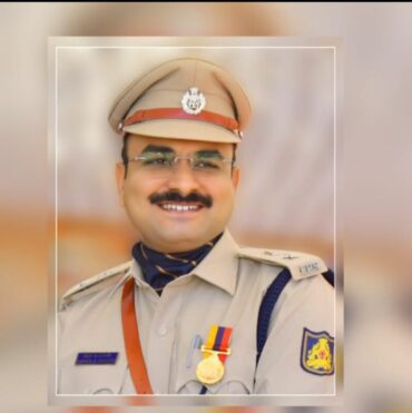 Chandra layout police station Head Constable arrested by Chandra layout police for stealing Rs.10 lakh from businessman in Bengaluru