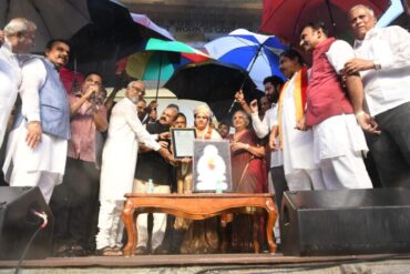 Varuna’s blessings for ‘Karnataka Ratna,”Karnataka Ratna’ award presented to Dr Puneet Raj Kumar posthumously,Born again for your fans:CM Bommai