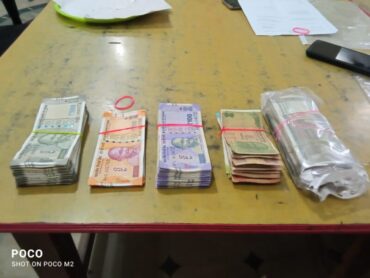 Lokayukta cops raid 21 sub-registrar offices in Bengaluru,Ramanagara,Rs.9.7 lakhs unaccounted cash seized