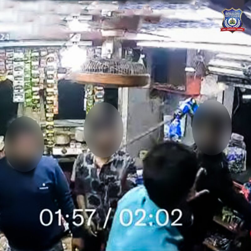 Caught on camera Shopkeeper attacked viciously by goons Tea Stall Owner