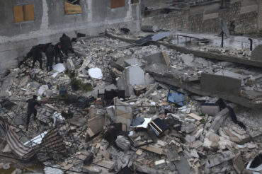 Earthquake: death toll in Turkey, Syria.. deaths reached 4900..
