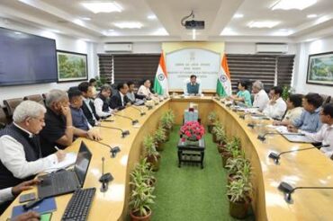 Union Minister of Chemicals & Fertilizers Dr. Mansukh Mandaviya meets representatives from MSME Pharma Companies, stresses on need for self regulation in MSME pharma sector
