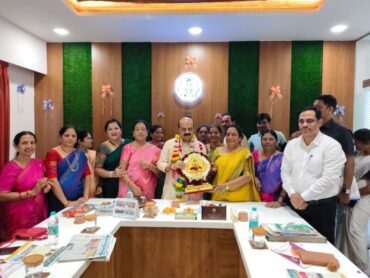 Those who see their parents as God become good human beings: Dr.Vijayalakshmi Balekundri” “Gangamma Bommai embraced the Sharana culture without caring for profit or loss” Those who see their parents as God become good human beings: Dr.Vijayalakshmi Balekundri” “Gangamma Bommai embraced the Sharana culture without caring for profit or loss”