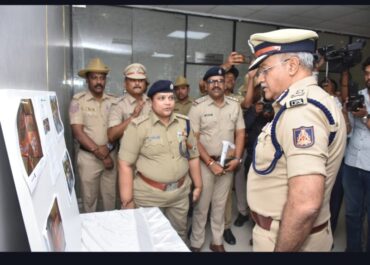 Man arrested for storing & selling fire crackers without licence in Kumbalgodu recovered Rs.10.3 lakhs fire crackers Man arrested for storing & selling fire crackers without licence in Kumbalgodu recovered Rs.10.3 lakhs fire crackers