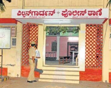 Two pickpockets nabbed by Wilson Garden police with using ‘Location’ feature on mobile phone recovered 7 stolen Mobile Phones Worth Rs.90000