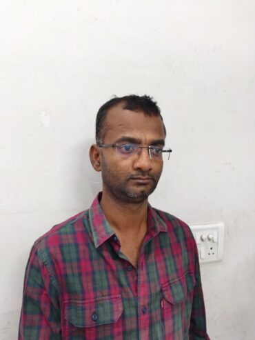 Contract killing angle emerges in Sensational Mid-road murder of bank employee by his estranged husband a techie,Man from Salem taken into custody by Magadi Road police