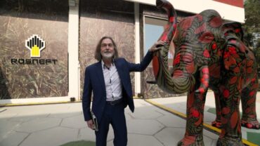 Nikas Safronov’s Dream Vision exhibition, the most visited in 60 years, completes a successful tour of India with the support of the Rosneft Oil Company