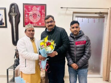 Vipin Gaur Invites Dr. Dhan Singh Rawat to 14th Global Festival of Journalism