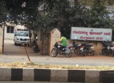 Devanahalli police booked 22 students,outsider for ragging juniors,assaulting staff in reputed college