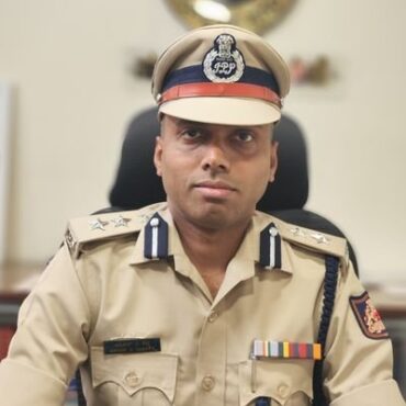 Ambulance driver arrested by Sadashivanagar Traffic Police for misusing siren in Bengaluru