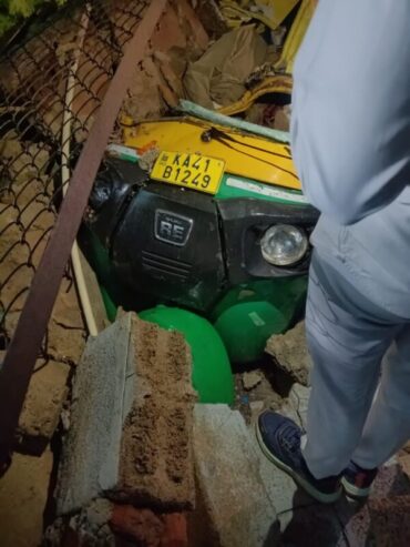 Auto driver killed after vijaynagar club compound wall collapses during heavy rain