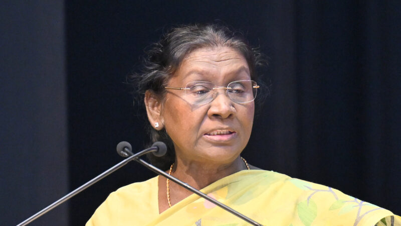 President Droupadi Murmu Inspires Tribal Youth, Calls Education and Technology the Key to Building a Self-Reliant India