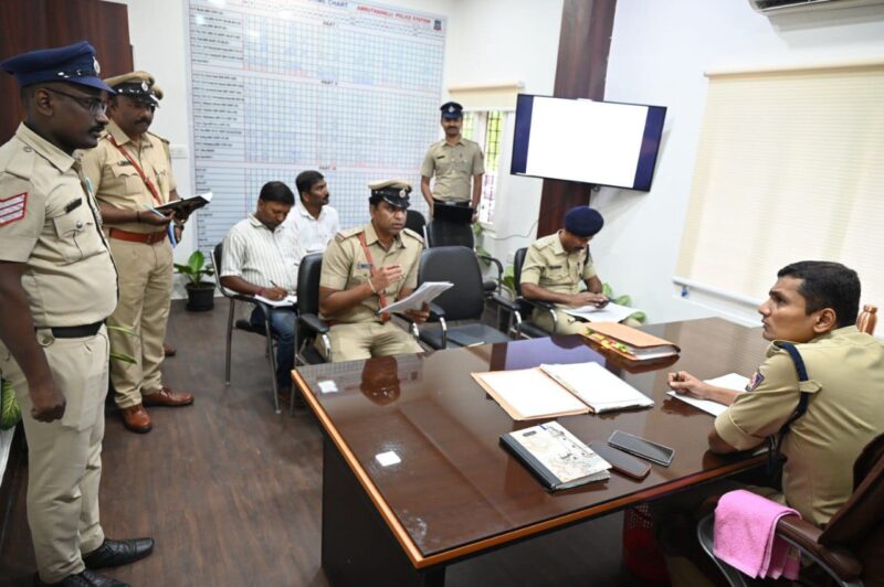 DCP Stresses Strict Rotation of Duties During Amruthahalli Police Station Inspection DCP Stresses Strict Rotation of Duties During Amruthahalli Police Station Inspection