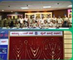 Four including notorious HBT offender Karate Seena arrested by Avalahalli police for house burglary,wedding theft,stolen property worth Rs.1.28 cr seized Four including notorious HBT offender Karate Seena arrested by Avalahalli police for house burglary,wedding theft,stolen property worth Rs.1.28 cr seized
