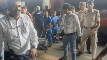 भारतीय रेल ने फिर निभाई जीवन रक्षक की भूमिका:वंदे भारत एक्सप्रेस से अंकलेश्वर से अहमदाबाद पहुंचाया गया जीवंत हृदय