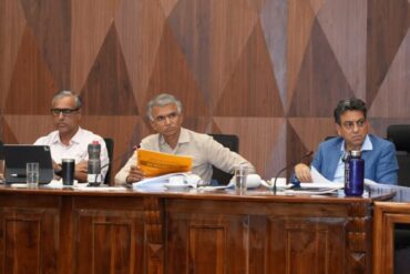 Krishna Byre Gowda directs GBA commissioner to take disciplinary action against officials over failure to address streetlight issue