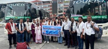 30-Member Kailash Mansarovar Yatra Group Rescued After Nepal Flood Disaster, to Reach Delhi on September 1 30-Member Kailash Mansarovar Yatra Group Rescued After Nepal Flood Disaster, to Reach Delhi on September 1