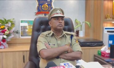 Juvenile held for cheating gullible people on social media by posing as IPS officer