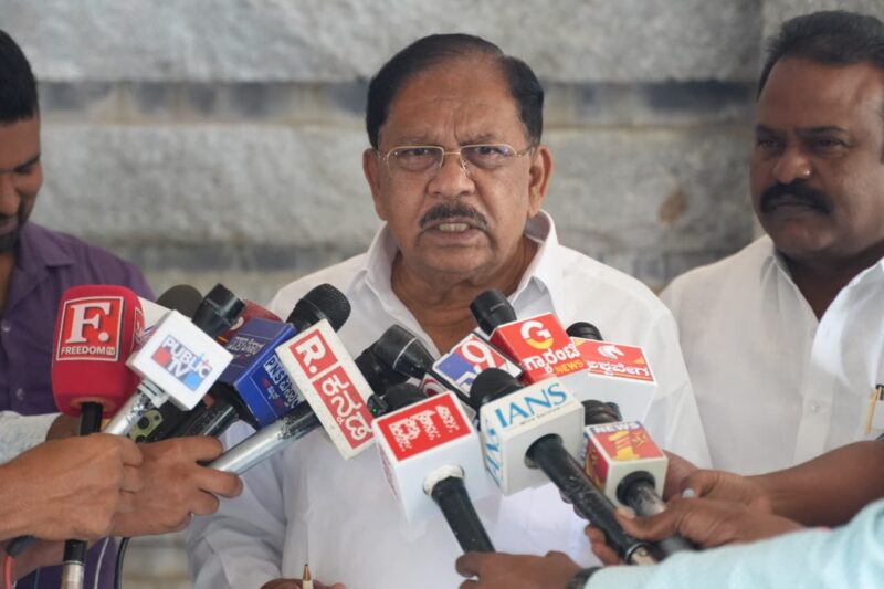 Crop Losses Reach 80% Due to Drought;Deputy Chief Minister Dr.G.Parameshwara Urges Centre to Release Relief Funds to Farmers Without Delay Crop Losses Reach 80% Due to Drought;Deputy Chief Minister Dr.G.Parameshwara Urges Centre to Release Relief Funds to Farmers Without Delay
