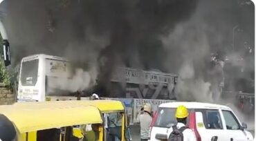 Fire breaks out in BMTC bus near St John’s Hospital in Koramangala; passengers escape unhurt Fire breaks out in BMTC bus near St John’s Hospital in Koramangala; passengers escape unhurt